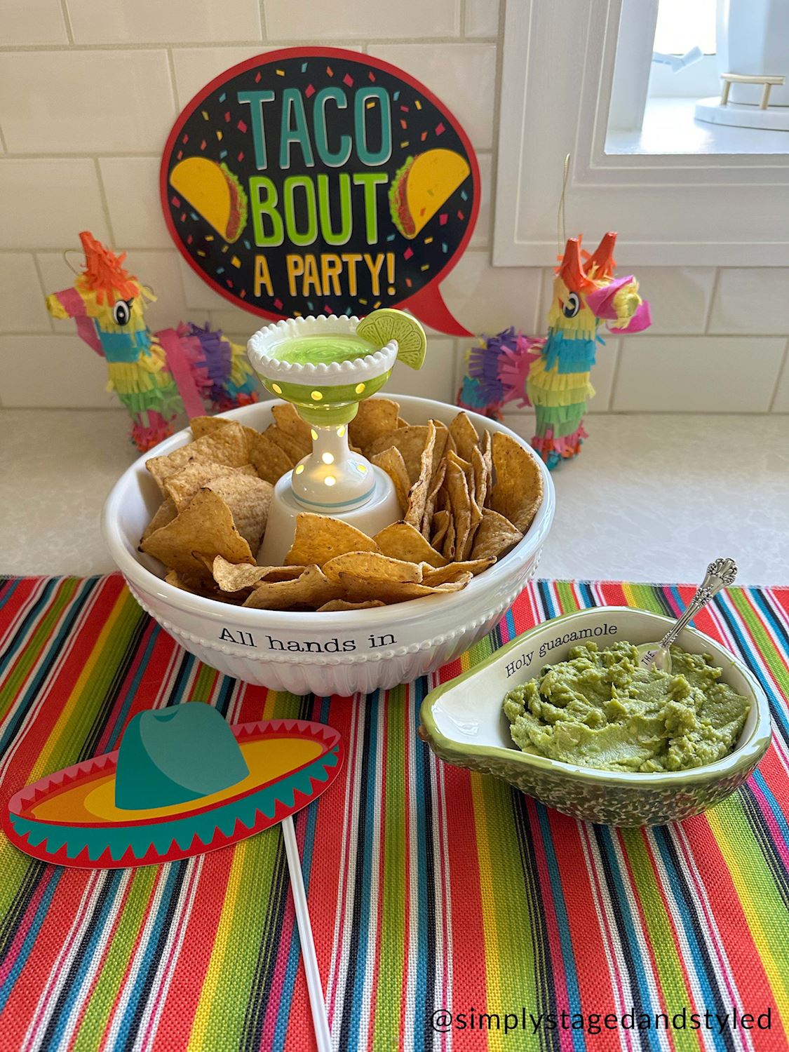 Light-Up Sitter All Hands In Accessories Serving Bowl